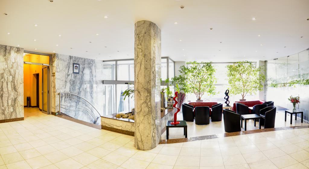 Luxury Family Hotel Bílá Labuť Praga Interior foto